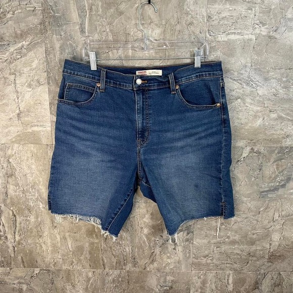 Levi's Pants - Levi's high-rise bermuda shorts women size 16